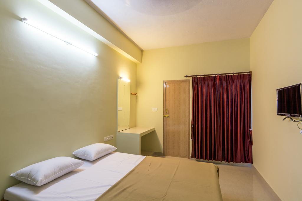 Ganesh Residency Hotell Pondicherry Rum bild